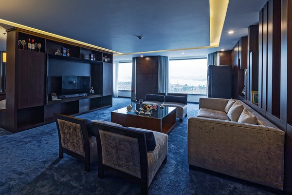 Hạng phòng Central Executive Suite